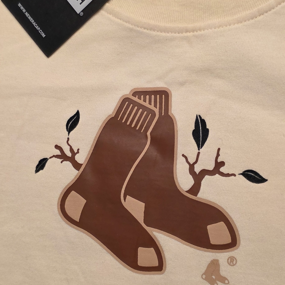 New Era Boston Red Sox Camp Collection T-shirt